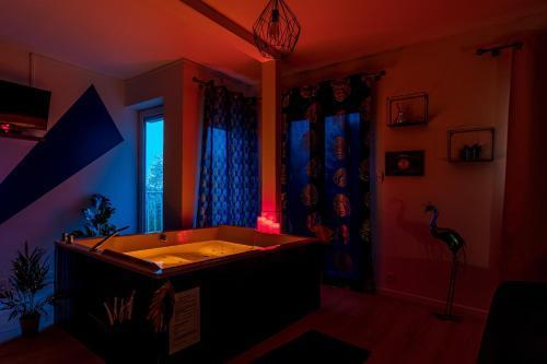 Suite SPAradise - SPA Privé - 6min Disneyland PARIS - Tap to explore photos