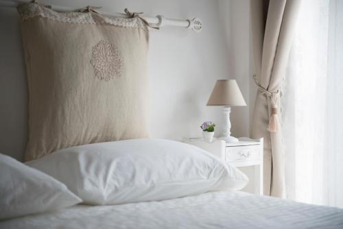 Tisserand Boutique & Apartment - Tap to explore photos