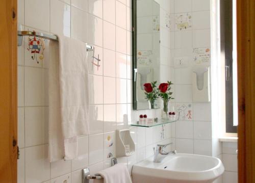 Hotel Sirenetta Room Type - Triple Room