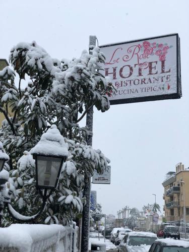 Hotel Le Rose - Tap to explore photos