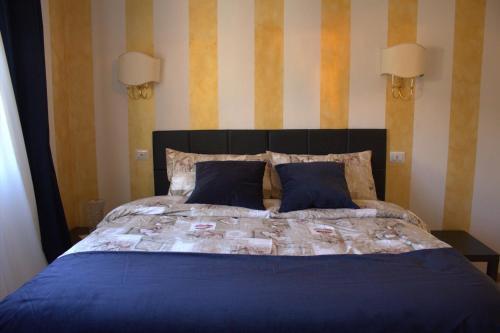 FiumicinoA57 Room Type - Deluxe Double Room with Balcony