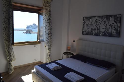 B&B Il Veliero Room Type - Deluxe Double Room with Sea View B&B Il Veliero Room Type - Deluxe Double Room with Sea View
