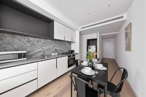 A Lux & Modern Apt Next to Southern Cross Station Room Type - Apartment
