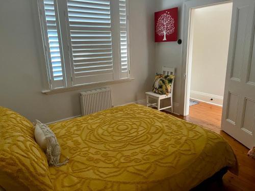 Lovely Victorian Terrace - entire home - Tap to explore photos