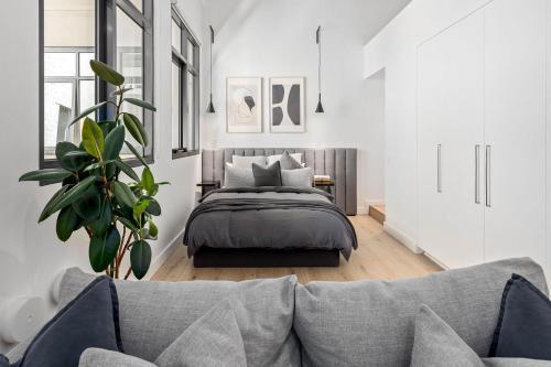 Luxuria Apartments - Bourke - Tap to explore photos