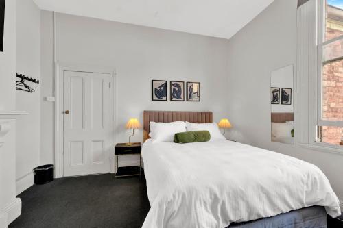 Windsor Green Hotel Room Type - Queen Room