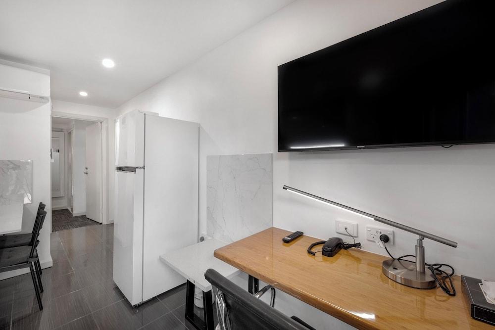 Buckingham Apartment Room Type - 1 Bedroom Apartment one Queen and Single