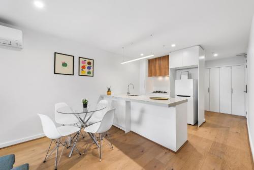 Queensview168 Apartments Moonee Ponds Room Type - Two-Bedroom Standard Apartment Queensview168 Apartments Moonee Ponds Room Type - Two-Bedroom Standard Apartment
