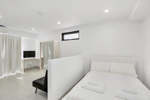 New studio apartment in Surry Hills - Tap to explore photos