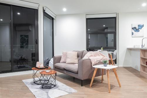Charming 1BR MaribyrnongWifibalcony Room Type - One-Bedroom Apartment