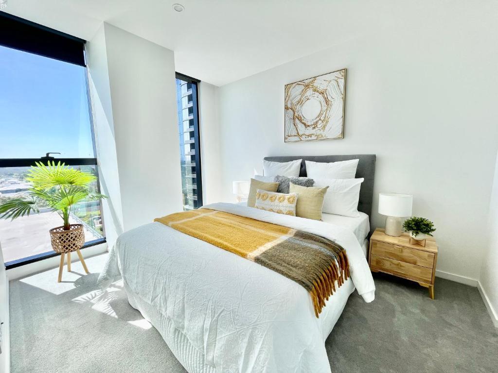 REST COLLECTION Apartment at SkyGarden Glen Waverley - Tap to explore photos