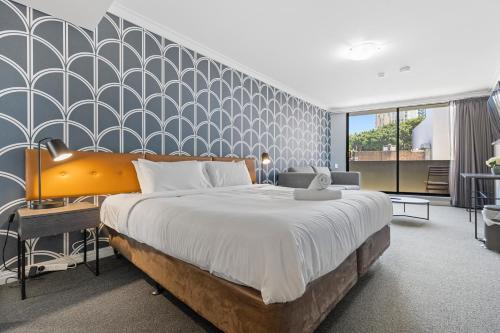 Amazing unit near China Town