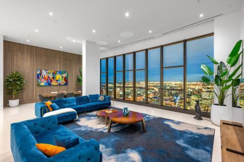 Exclusive Stays - Prima Penthouse Room Type - Three-Bedroom Two-Bathroom Penthouse Apartment Exclusive Stays - Prima Penthouse Room Type - Three-Bedroom Two-Bathroom Penthouse Apartment