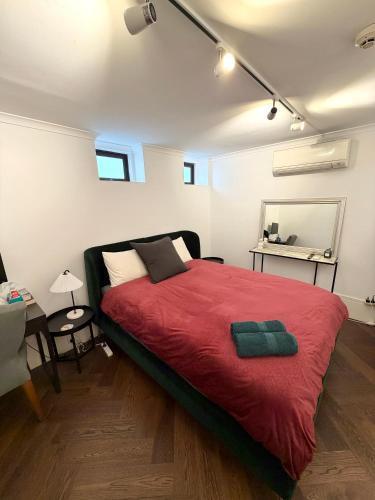 Sydney Harbourside Studio