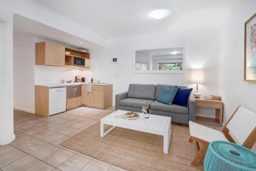 Iluka Twelve at Iluka Resort Apartments - Tap to explore photos