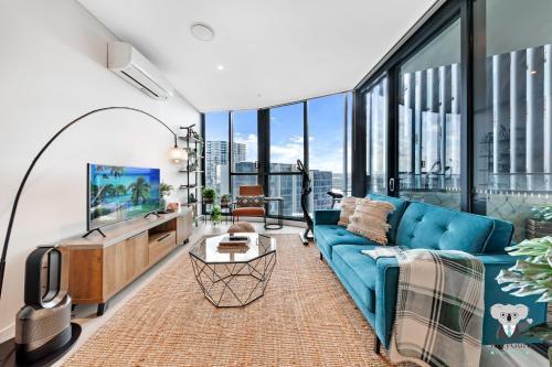 KozyGuru | Wentworth Point | 2 Beds stylish APT - Tap to explore photos
