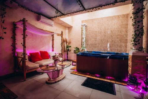 Casa Di Vibes - Jacuzzi - Sauna Room Type - Two-Bedroom House