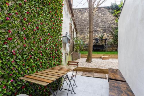 Rare! private garden in Paris, close to Sacre Coeur Basilica!