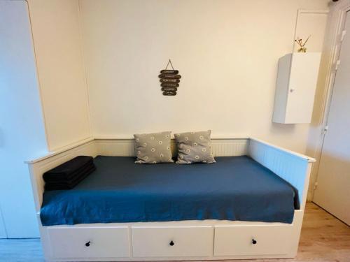 Charming Studio superb location in 7th district Paris