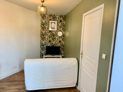 Superbe appartement avec parking gratuit sur place - Tap to explore photos