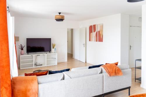 Superbe Appartement F4 Puteaux - Tap to explore photos