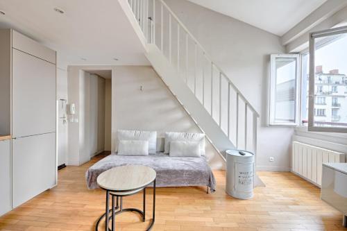 ST DOM Face - Vue Tour Eiffel