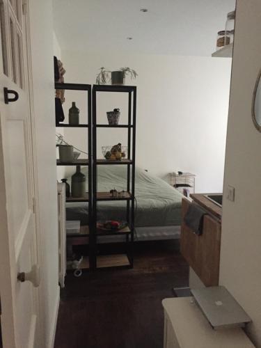 Beautiful studio - 20' walking from Montmartre - Tap to explore photos