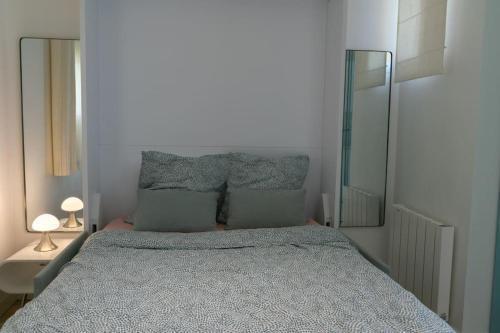 Studio Neuf, Meublé PS2-5 avec climatisation et parking payants