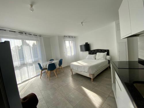 Residence 4T - 33 Avenue Gaston Chauvin