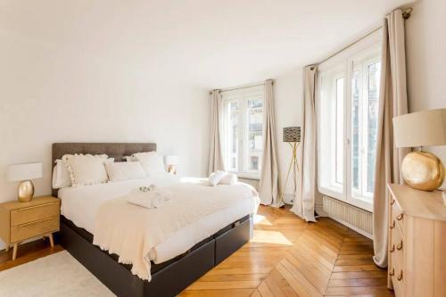 8P - 3BR Le Marais Spacious - Central - Historic Apt