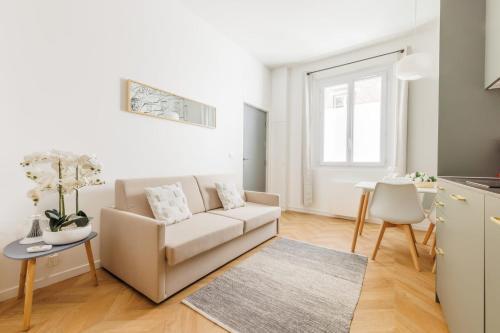 Appartement Moderne 1BR-4P - Guy Moquet - Tap to explore photos