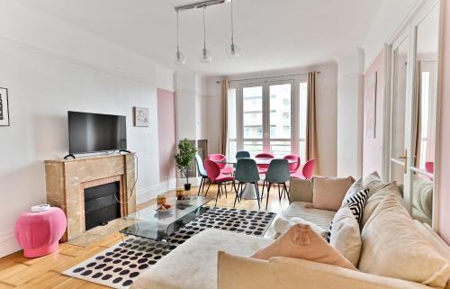 Appartement Luxueux Porte Maillot - Neuilly - IV - Tap to explore photos