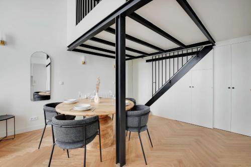 Superb & Typically Parisian Duplex - 1BR4P - D - Tap to explore photos