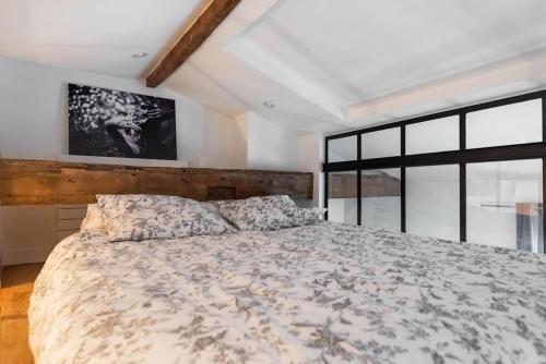 Appartement type loft - 40m² Marais - Tap to explore photos