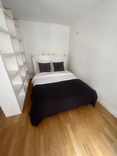 Your cosy Sacré-Coeur Apartment ! - Tap to explore photos