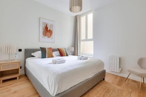 Beautiful 2BR in City Center of Paris - Tap to explore photos