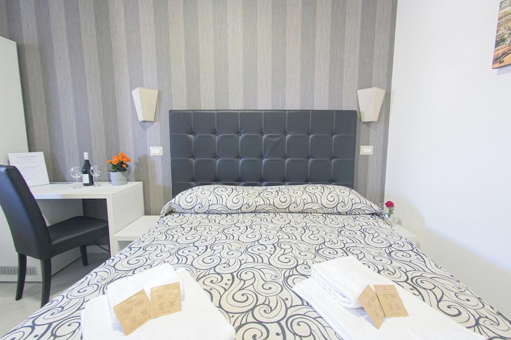 Hotel Terrazza Magenta Room Type - Basic Double Room