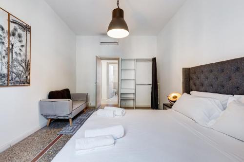 Re di Roma Guest House - Tap to explore photos