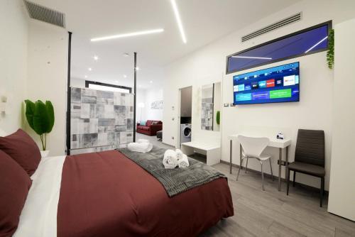 San Saba Street Apartment 50 - Tap to explore photos