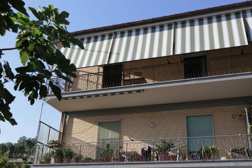 Pepè Apartment -Lago di Bracciano - Tap to explore photos