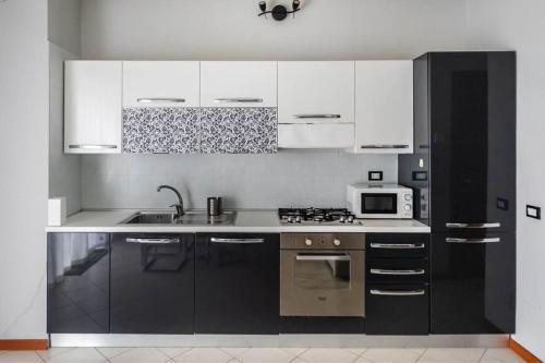 Etna Apartment - Tap to explore photos