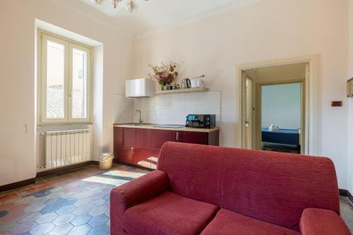 CHARMING APARTMENT AT SPANISH STEPS, no elevator - Tap to explore photos