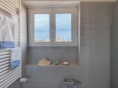Piazza Lovatelli Luxury Penthouse - Tap to explore photos
