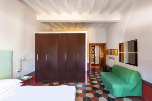 ROMAC Leone Apartments - Tap to explore photos