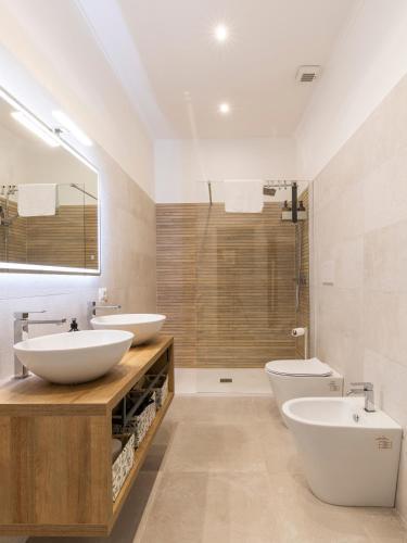 FCR Rome Apartments Gracchi Vatican - Tap to explore photos
