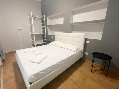 Tolemaide Boutique Apartment - Tap to explore photos