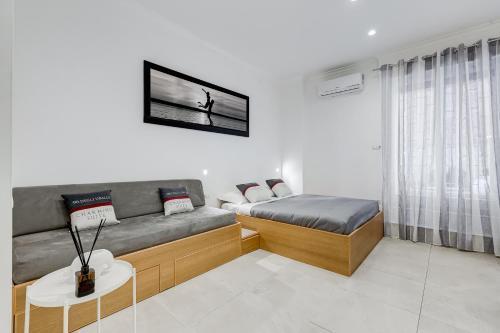 96 Degli Ubaldi Charming Suite with terrace near the Vatican and the metro