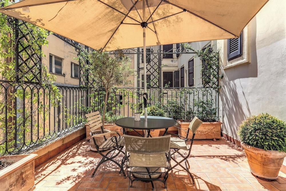 Via Napoli apartment