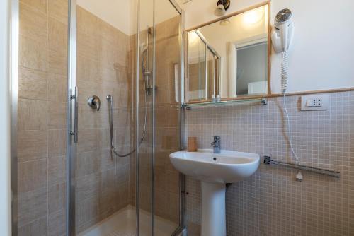 4-rooms flat at Vatican - Tap to explore photos