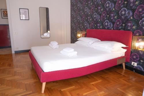 TrastevereHome - Castaldi House Trastevere & Testaccio - Tap to explore photos